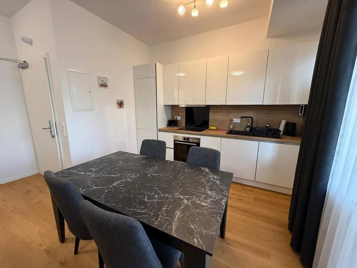 2 Zimmer Wohnung auf den Kölner Ringen!
