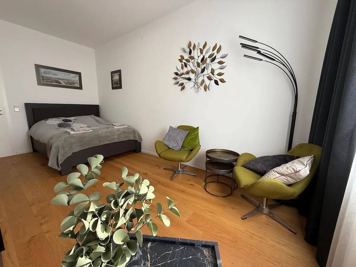 2 Zimmer Wohnung auf den Kölner Ringen! Germany