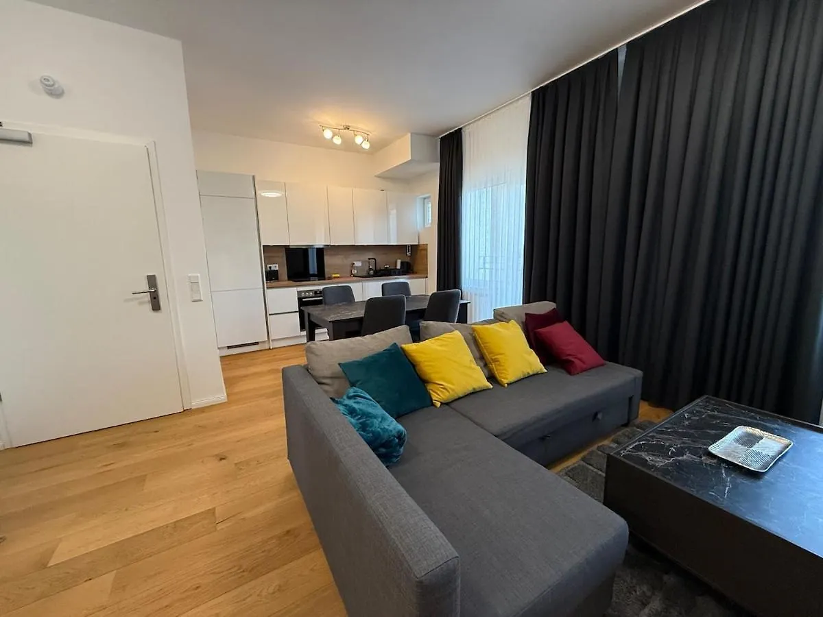 2 Zimmer Wohnung auf den Kölner Ringen!
