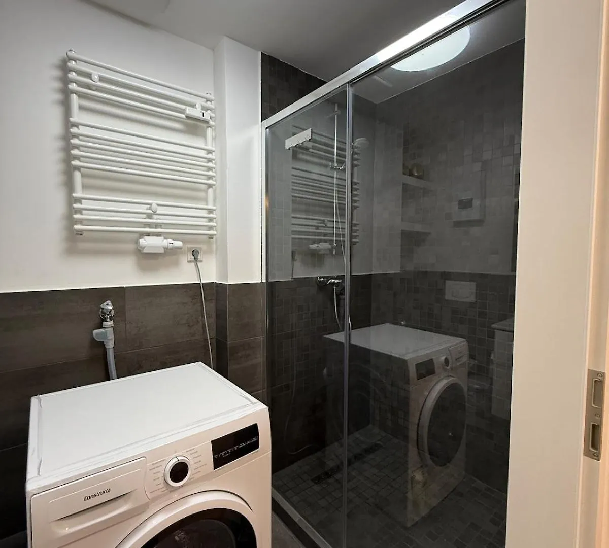 2 Zimmer Wohnung auf den Kölner Ringen! Apartment Cologne
